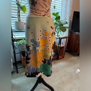 7th Avenue New York & Company Floral skirt size XL.